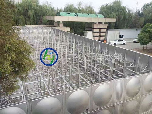 不锈钢方形保温水箱内...